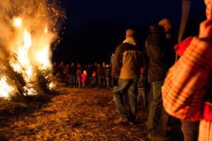 Annahme von Busch und Ästen zum Osterfeuer 2014 in der Bassen